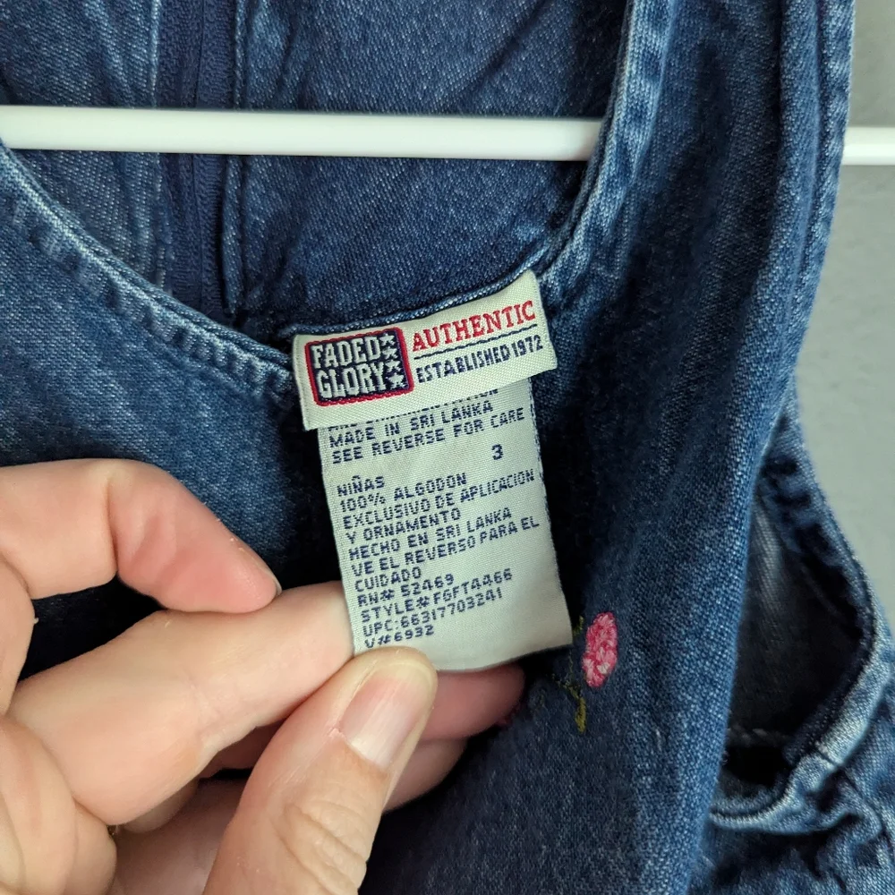 Vintage 3T Denim Cotton Dress With Stitched Pink Flowers. Vintage Denim Dress 3T - Picture 3 of 7